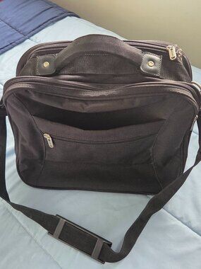 Excellent-quality Laptop Travel Handbag